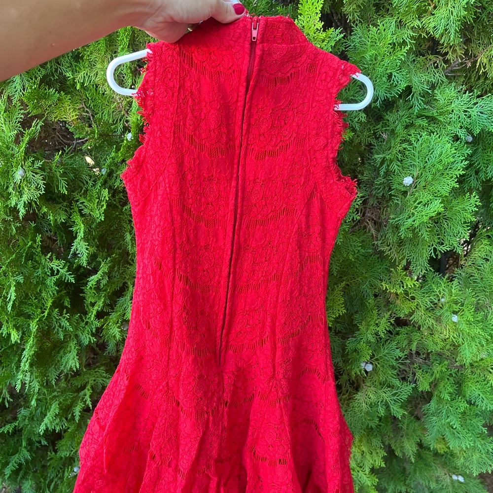 Girl red dress 7 - Picture 3 of 7